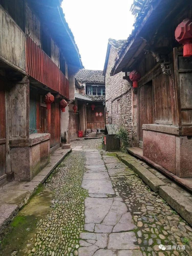 「目前都有哪些方法,可以治疗青春痘?知识星球,打开知识的大门」